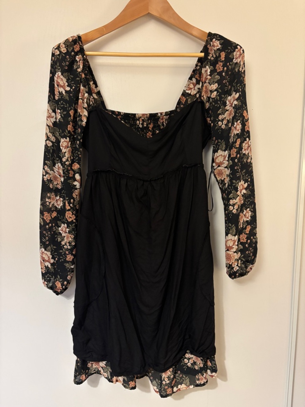 Abercrombie & Fitch Black Floral Dress Babydoll Mini Size Medium Long Sleeve Y2K - Picture 9 of 13